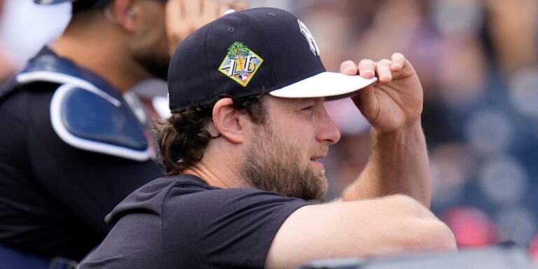 Gerrit Cole throws BP at Yankees camp