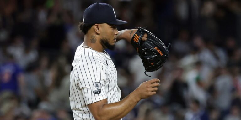 Tim Hill, Camilo Doval struggle late in Yankees’ loss to White Sox